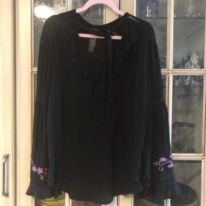 Aratta Silent Journey Black Peasant Top